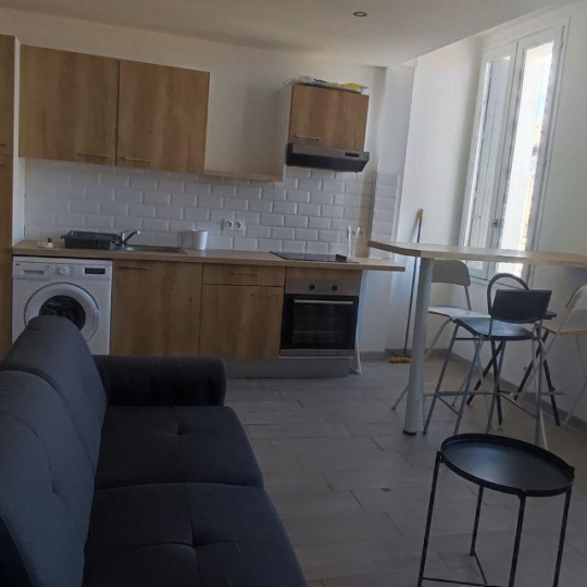  IMMOBILIER ET FINANCE : Apartment | NIMES (30000) | 75 m2 | 750 € 