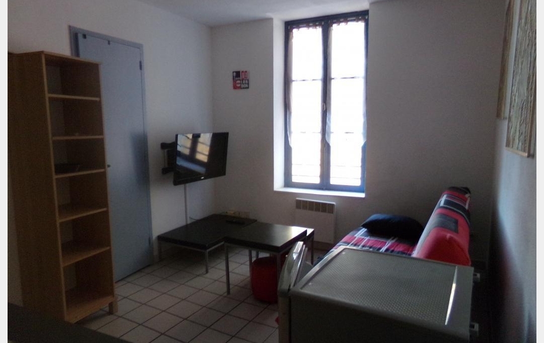 IMMOBILIER ET FINANCE : Appartement | NIMES (30000) | 23 m2 | 490 € 