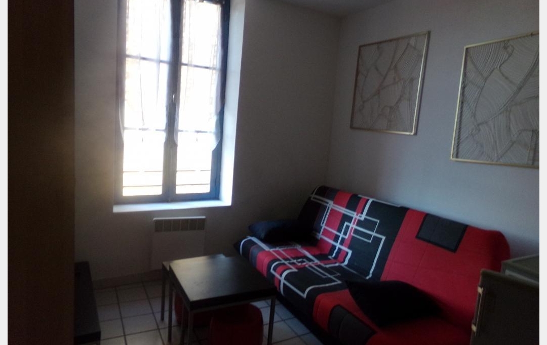 IMMOBILIER ET FINANCE : Appartement | NIMES (30000) | 23 m2 | 490 € 