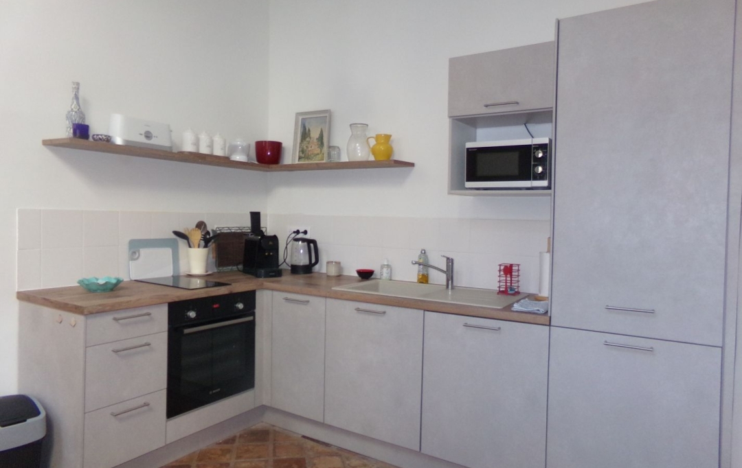 IMMOBILIER ET FINANCE : Appartement | NIMES (30000) | 90 m2 | 1 500 € 