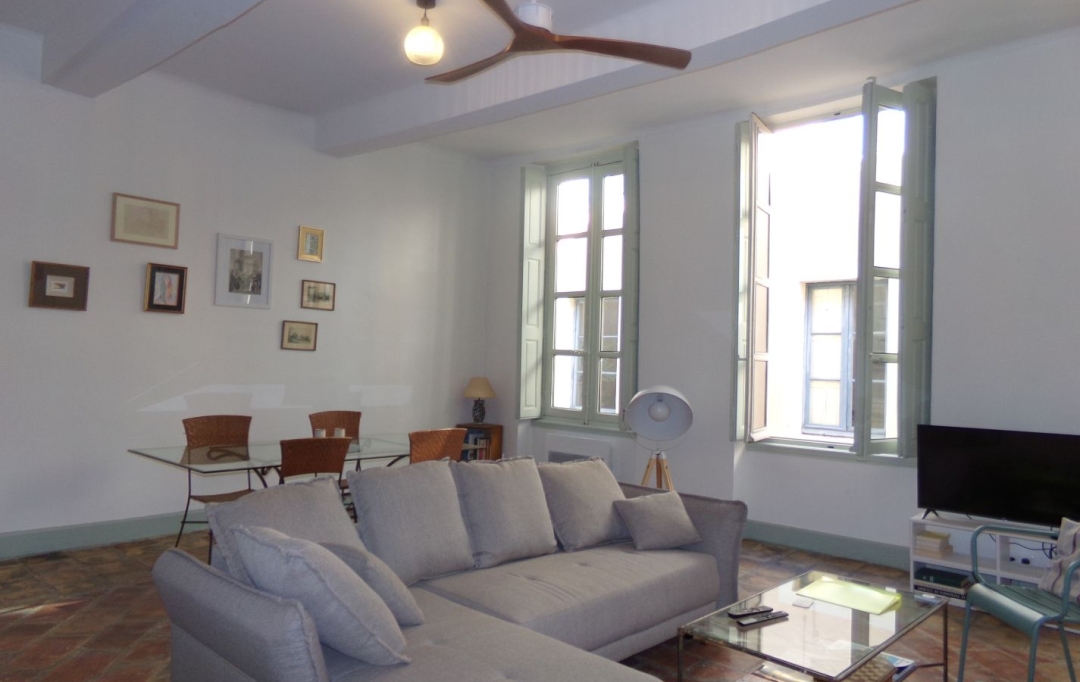 IMMOBILIER ET FINANCE : Appartement | NIMES (30000) | 90 m2 | 1 500 € 