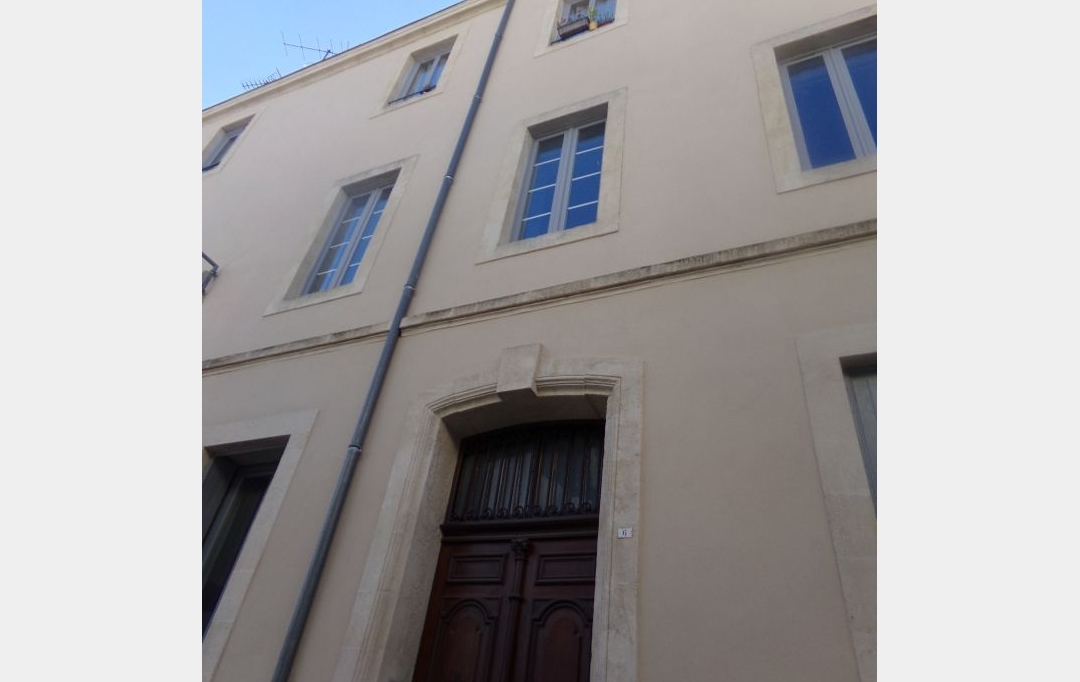 IMMOBILIER ET FINANCE : Apartment | NIMES (30000) | 61 m2 | 166 000 € 